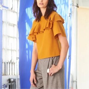 WHiT marigold ruttle top